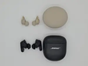 BoseとKandarのイヤホン