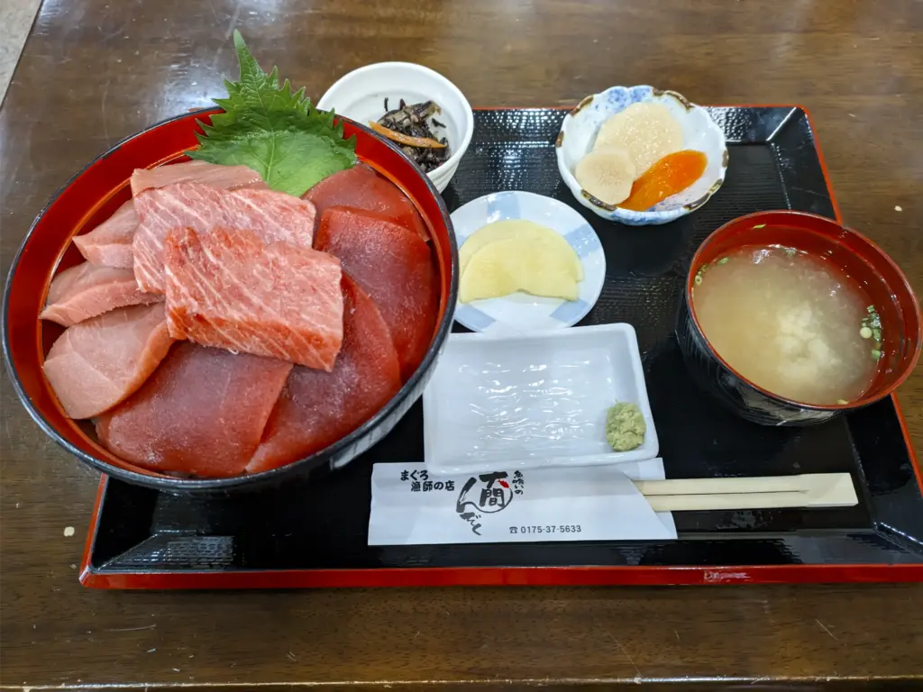 まぐろ丼