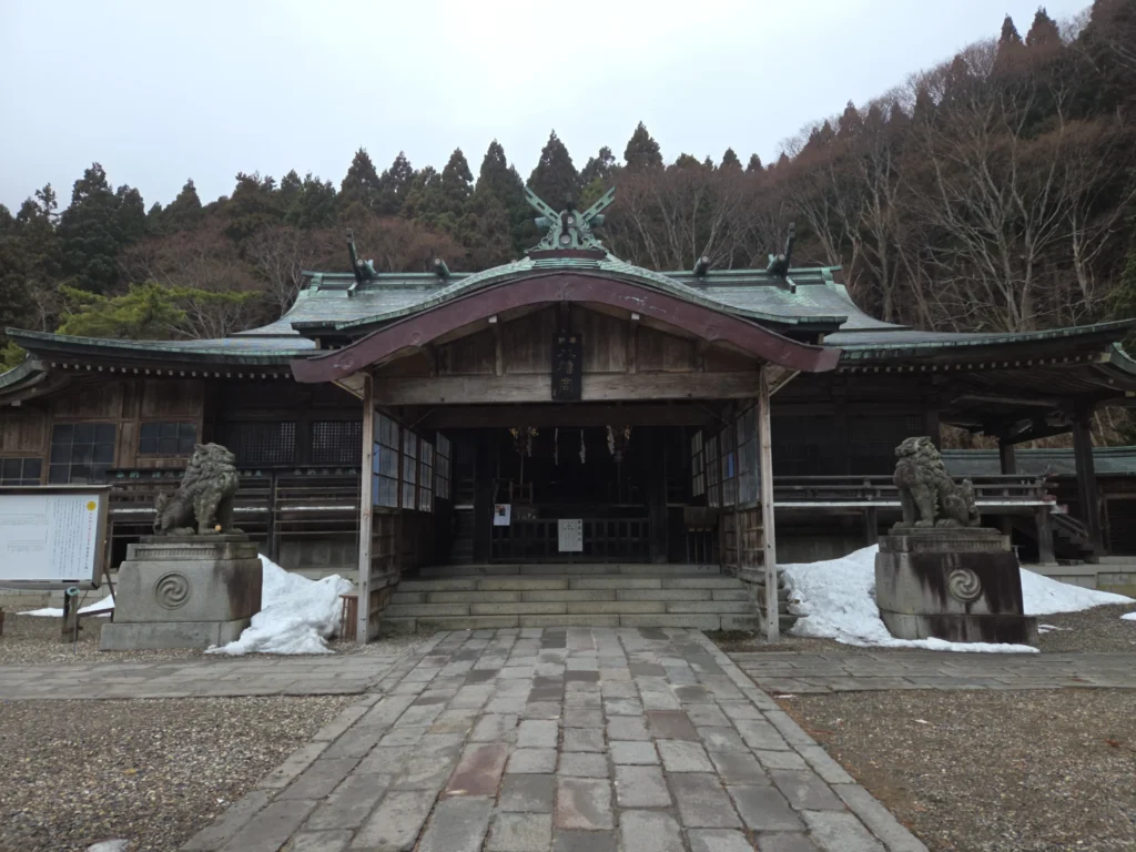 函館八幡宮本殿
