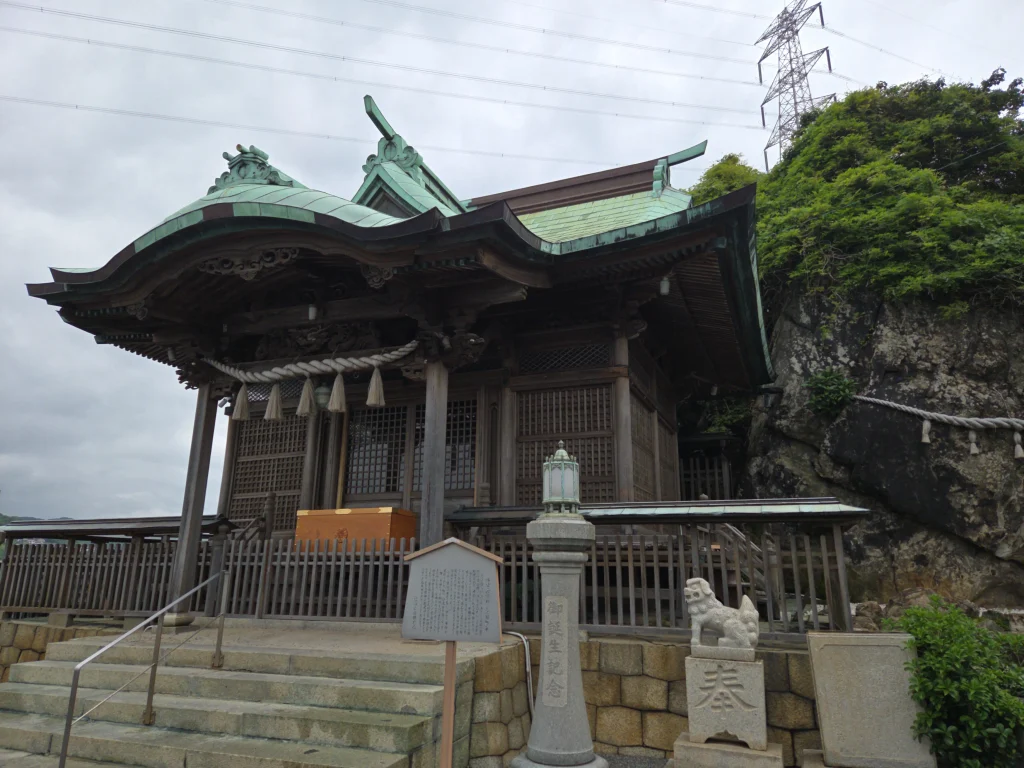 和布刈神社本殿